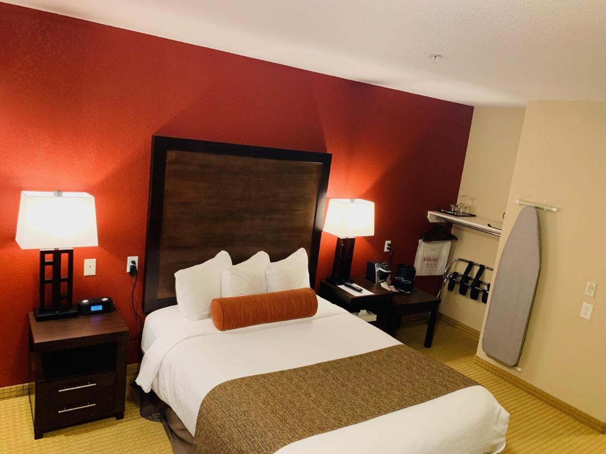 The Kanata Inns אינברמיר מראה חיצוני תמונה